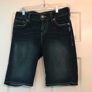 Silver Jeans Suki Bermuda Shorts Size 29